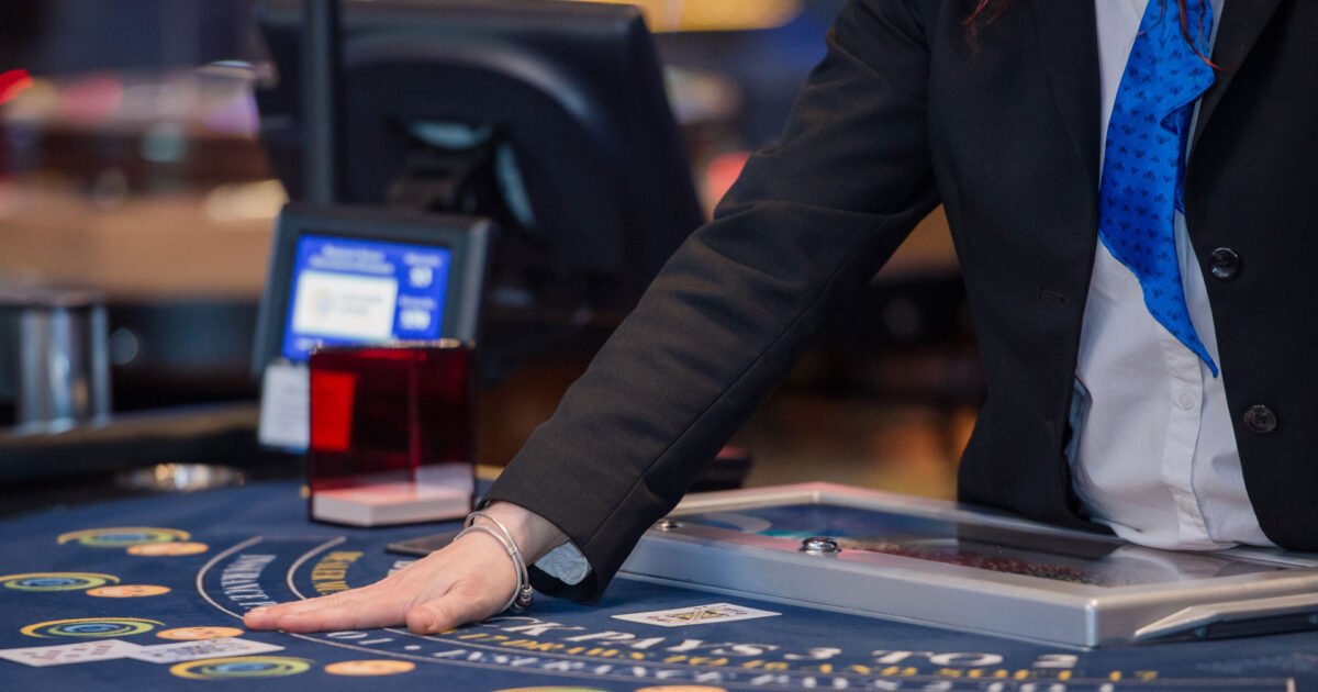 Pokies Review: Master the "Last Minute Jump" Tournament Tactic