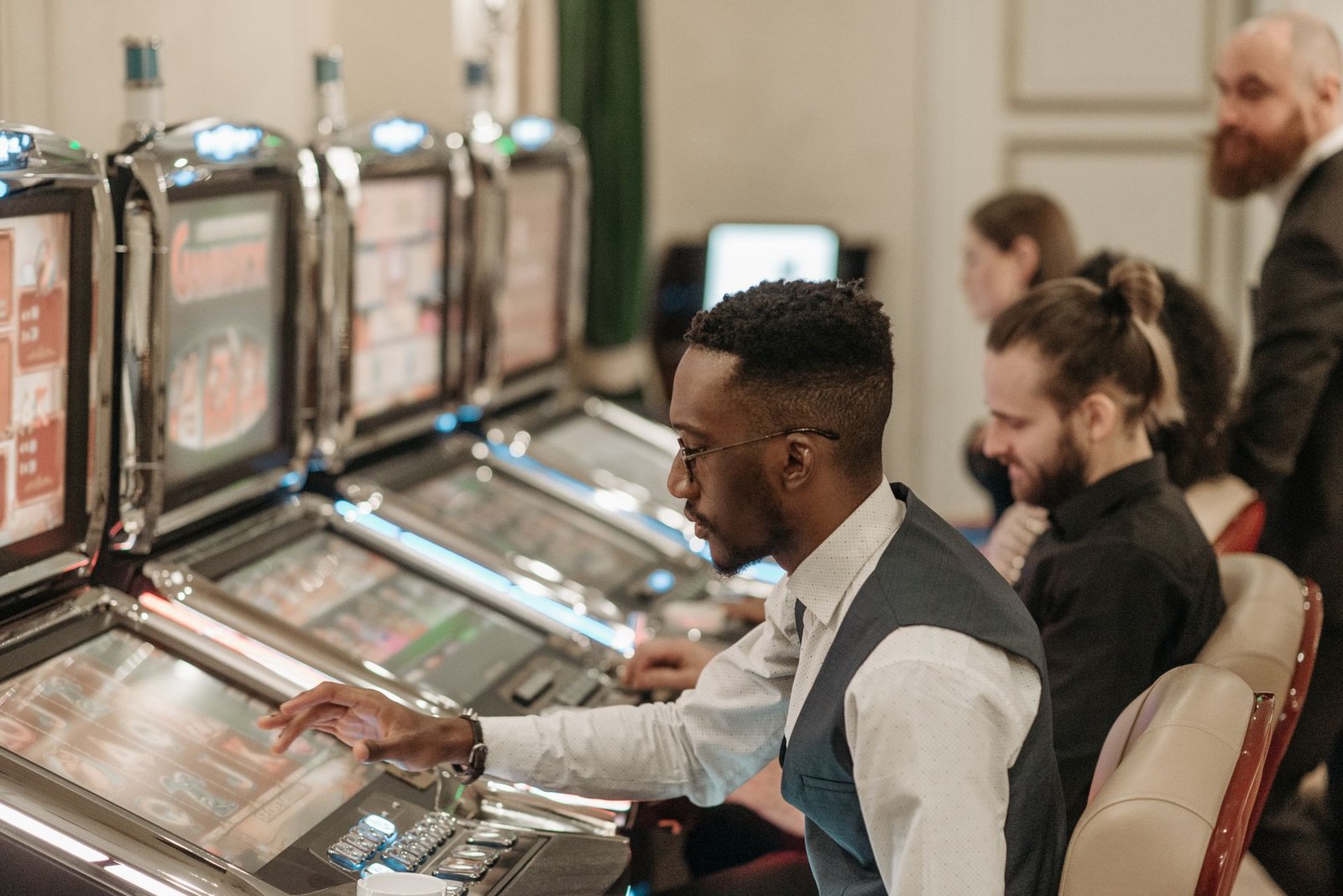 King Johnnie Review: Your Secure Card Verification Casino Guide